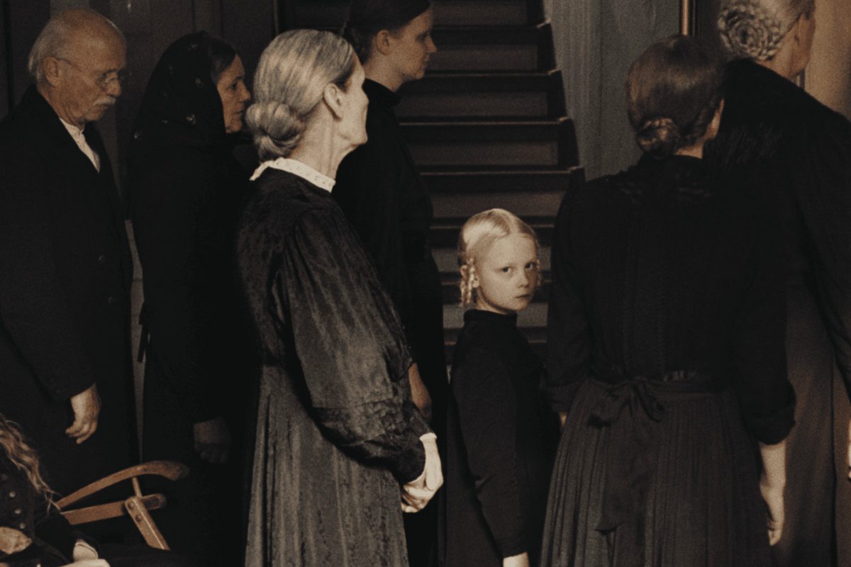 Ταινίες Πρώτης Προβολής: Ο ήχος της πτώσης, του τρόμου και της εξουσίας – Δείτε τα τρέιλερ