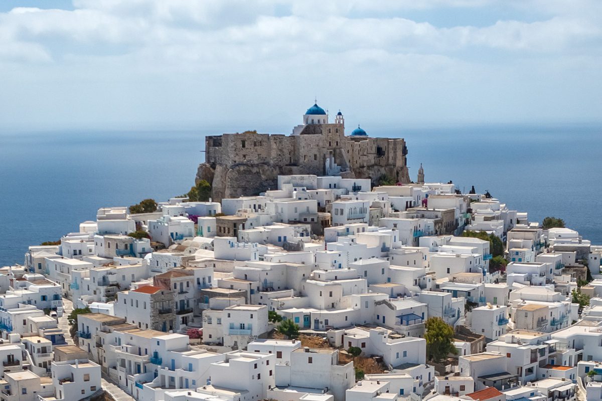 Αστυπάλαια: Στην κορυφή της λίστας του Guardian με τις καλύτερες ταξιδιωτικές ιδέες για το 2026