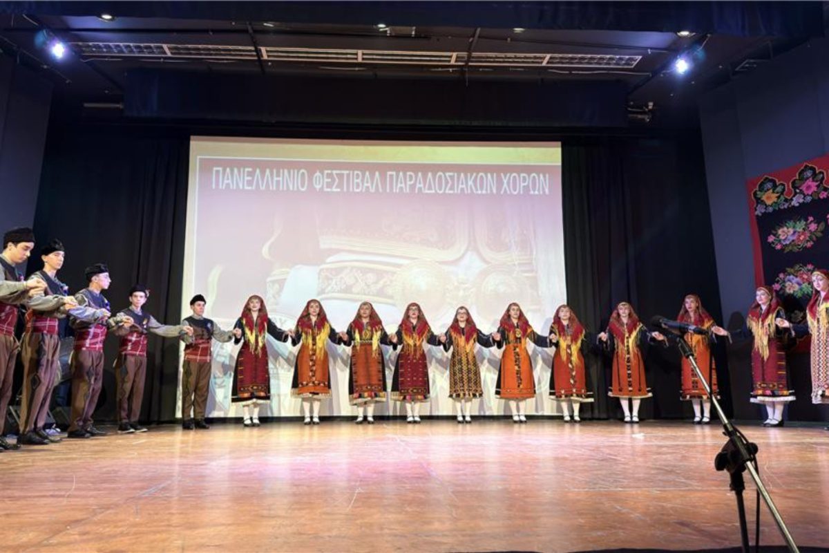 Περιφέρεια Θεσσαλίας: 650 χορευτές στη 12η Γιορτή Χορού ανέδειξαν την ελληνική παράδοση