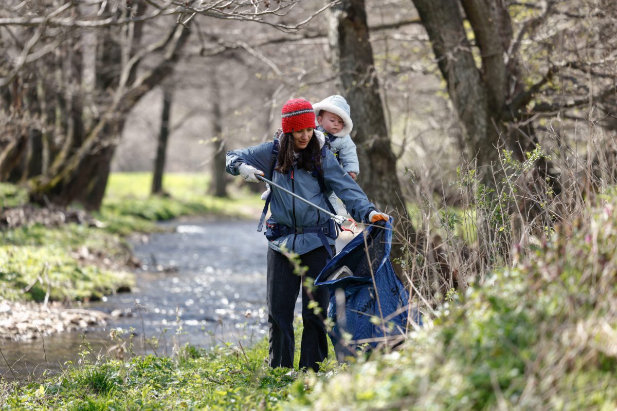 «Ας μην τα πάρει το ποτάμι!»: Δράση καθαρισμού στο ρέμα Ασπρογείων από τον ΑΡΚΤΟΥΡΟ