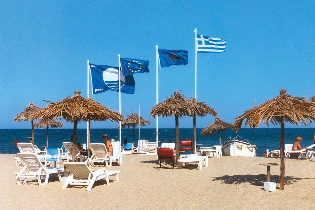 Ελλάδα: 624 ακτές βραβεύτηκαν με «Γαλάζια Σημαία» το 2026 – Δεύτερη παγκοσμίως η χώρα
