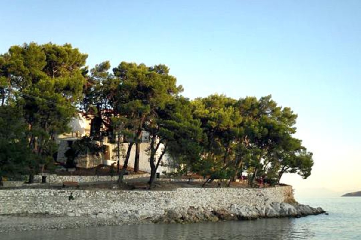 Σκιάθος: Σχεδόν 3 εκατ. ευρώ για τη μετατροπή του ιστορικού σχολείου στο Μπούρτζι σε Πολιτιστικό Κέντρο